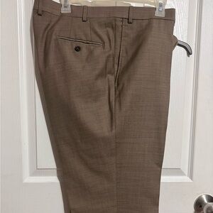 Cremieux Traveler Mens 40R (40x32) Dress Pants Wool Blend Beige Flat Front.